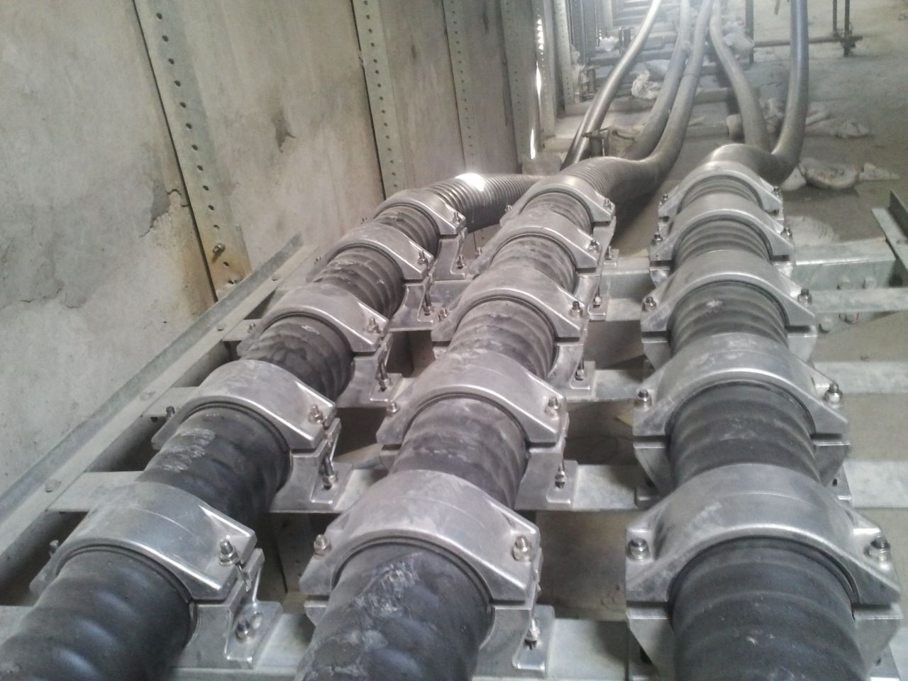 Cable-Cleat-Cable-Clamp-Link-Box-Disconnecting-Link-box